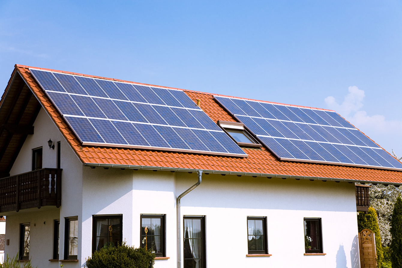 Photovoltaik bei Muster Elektro in Musterstadt