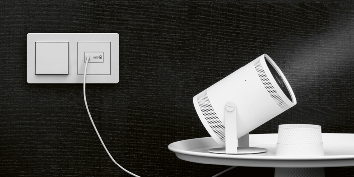 Ladegerät USB PD 60 bei Muster Elektro in Musterstadt